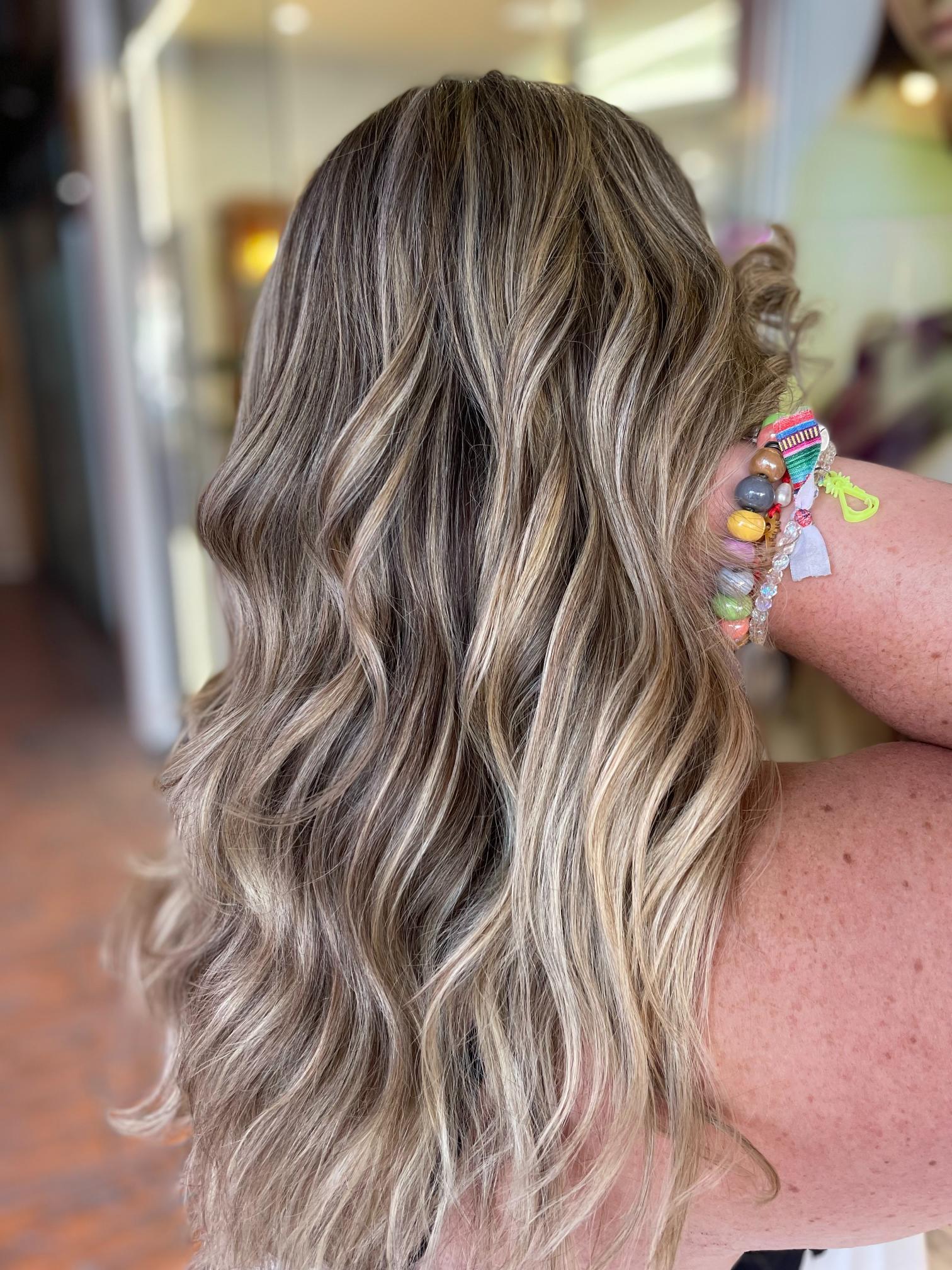 veronica-martinez-salon (1)